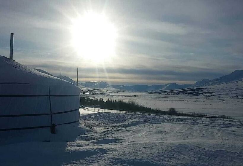 هتل Iceland Yurt