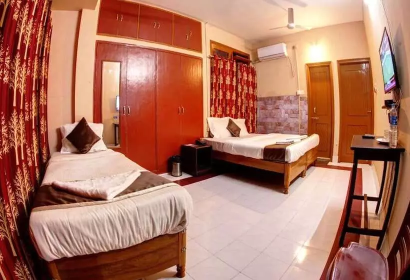 ホテル Om Shree Cottage