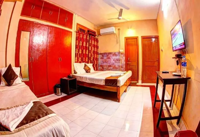 ホテル Om Shree Cottage