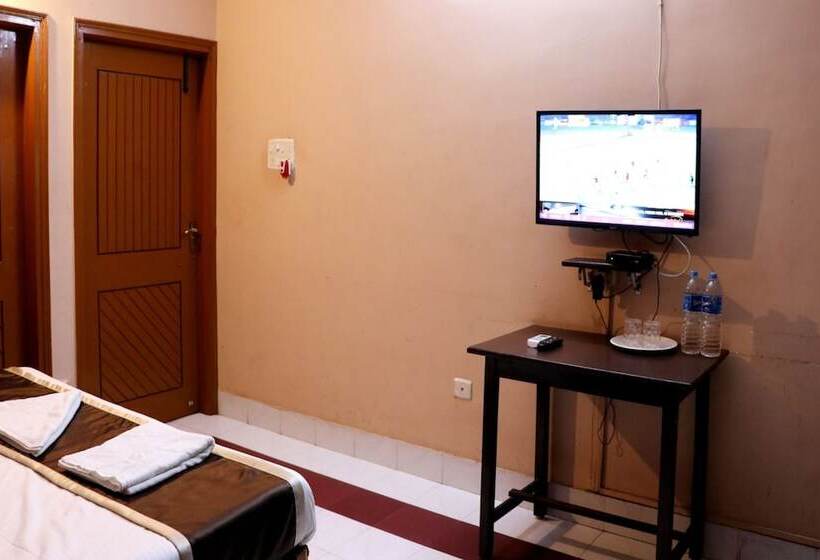 호텔 Om Shree Cottage