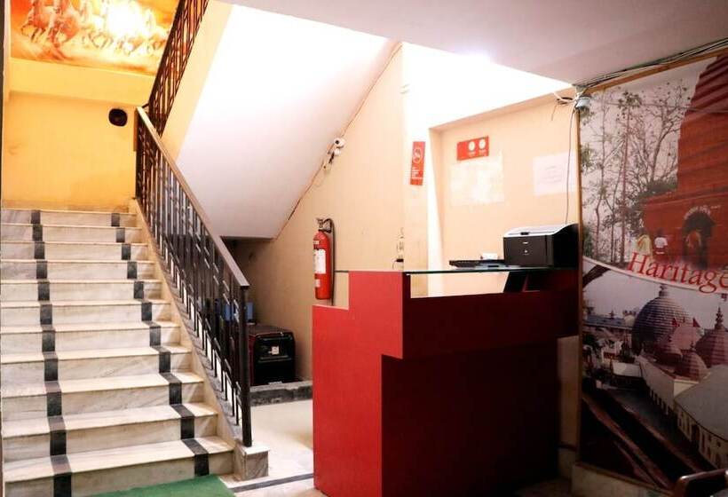 호텔 Om Shree Cottage