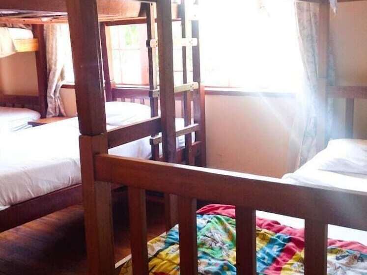 It S A Small World Backpackers Lodge   Hostel