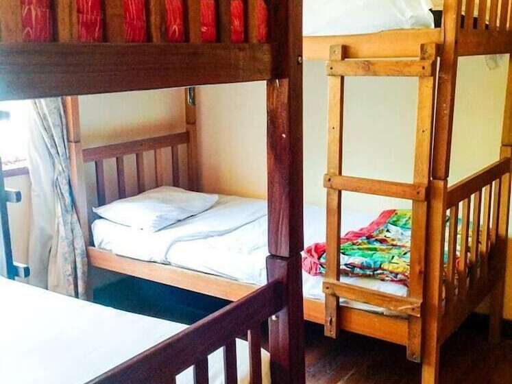 It S A Small World Backpackers Lodge   Hostel