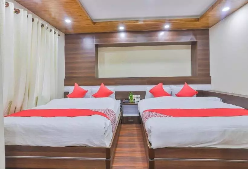 Pashupati Hotel By Oyo Rooms