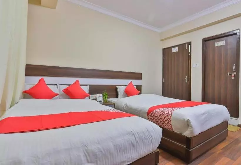 Pashupati Hotel By Oyo Rooms