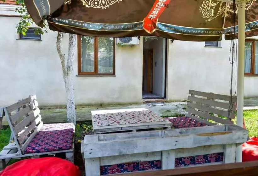 پانسیون Mebo House