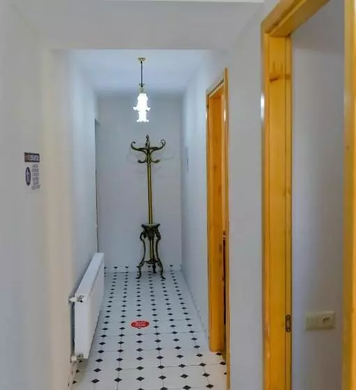 پانسیون Mebo House