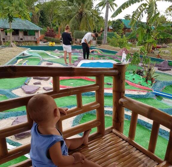 פנסיון Nirvana Bamboo & Dive Resort