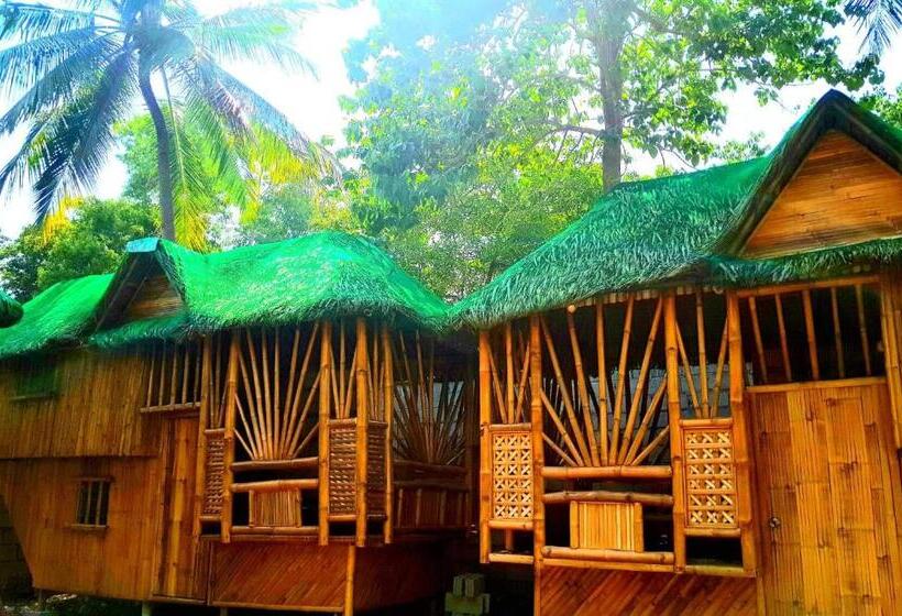 פנסיון Nirvana Bamboo & Dive Resort