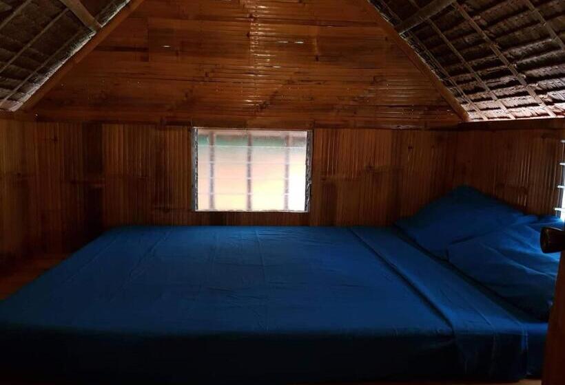 פנסיון Nirvana Bamboo & Dive Resort