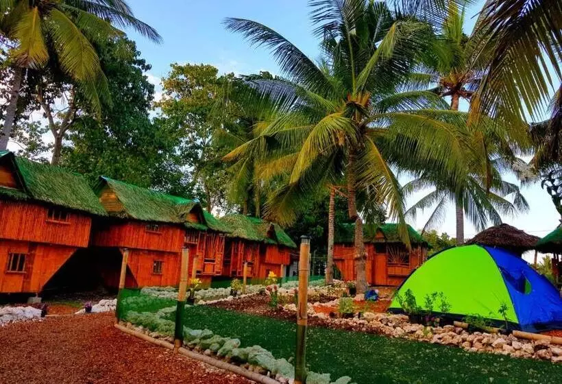 Majatalo Nirvana Bamboo & Dive Resort
