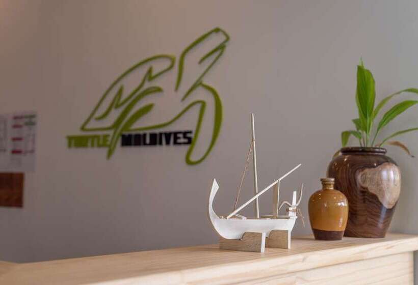 پانسیون Turtle Maldives Your Gateway To The Beach & Marine Adventures Await!