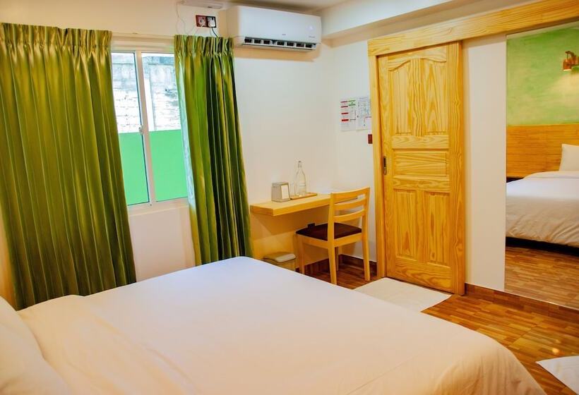 پانسیون Turtle Maldives Your Gateway To The Beach & Marine Adventures Await!