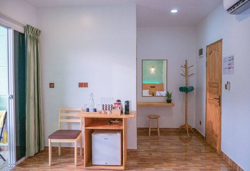 پانسیون Turtle Maldives Your Gateway To The Beach & Marine Adventures Await!