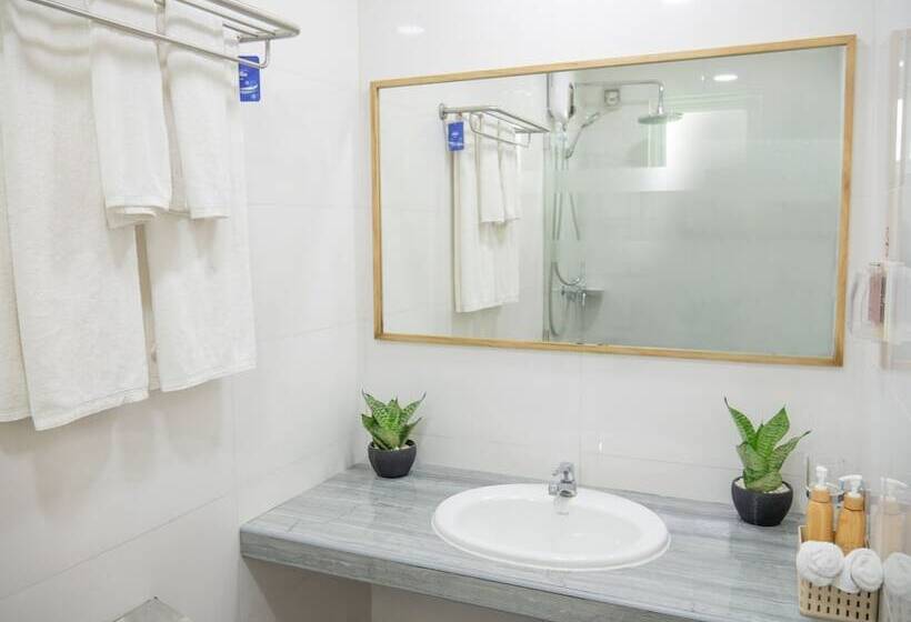 پانسیون Turtle Maldives Your Gateway To The Beach & Marine Adventures Await!