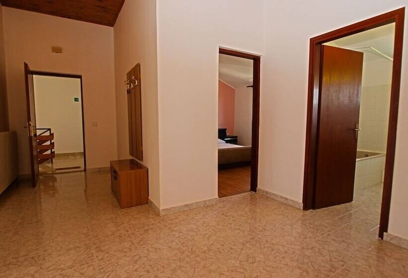 Apartments Milio 1105