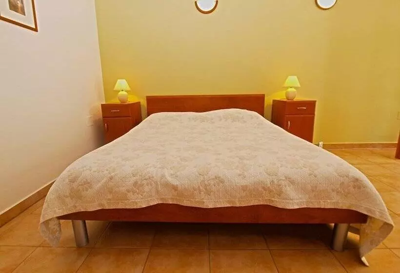 Apartments Milio 1105