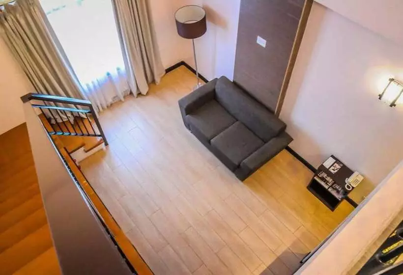 ホテル Bauan Plaza