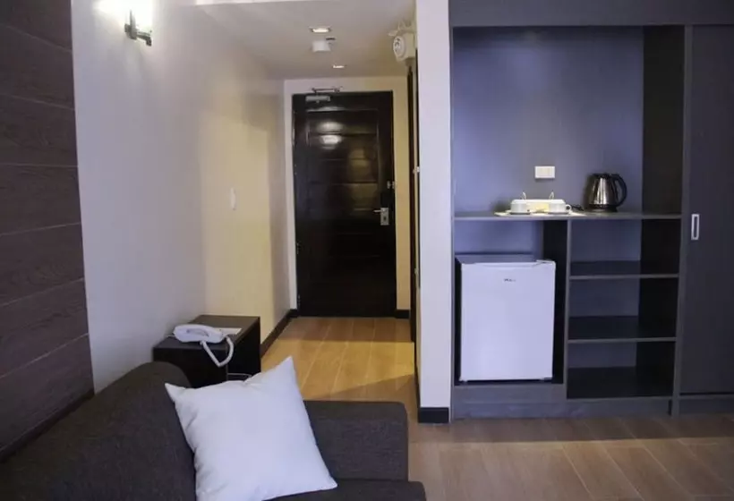 ホテル Bauan Plaza