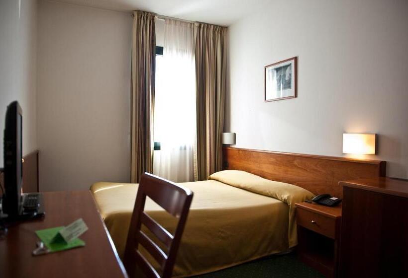 בית מלון כפרי Serenella