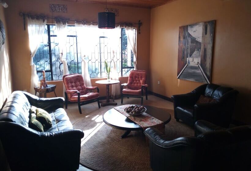 צימר Jutland Lodge Moshi