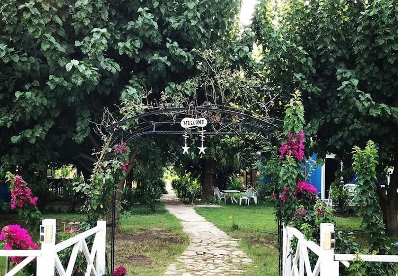 مبيت وإفطار Happy