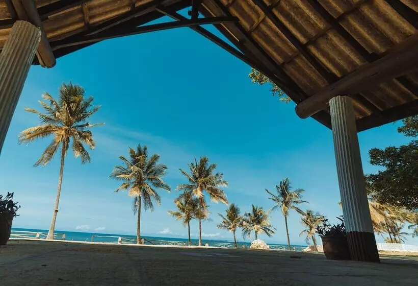 هتل Bahari Beach Castle Lodge