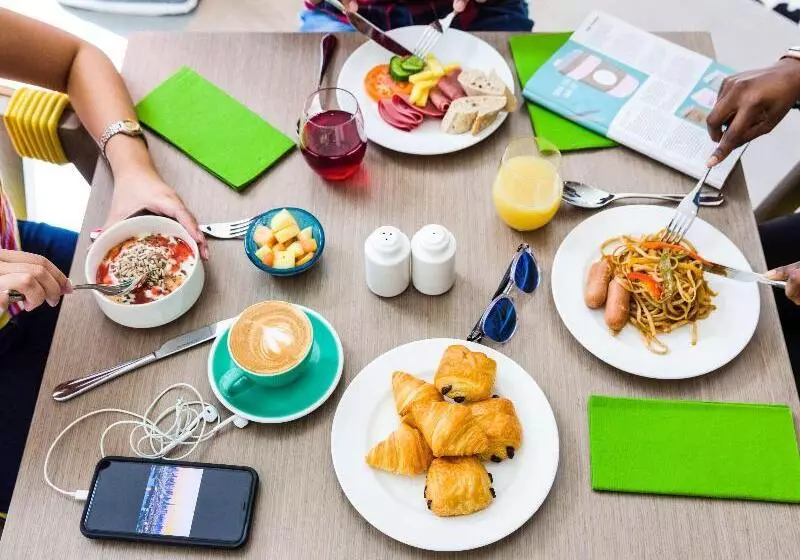 هتل Ibis Styles Dubai Airport