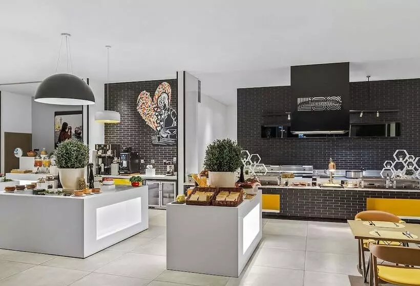 هتل Ibis Styles Dubai Airport