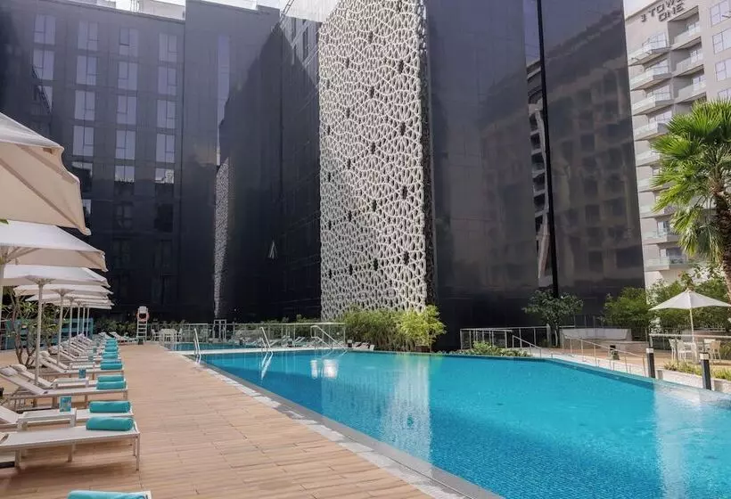 هتل Ibis Styles Dubai Airport