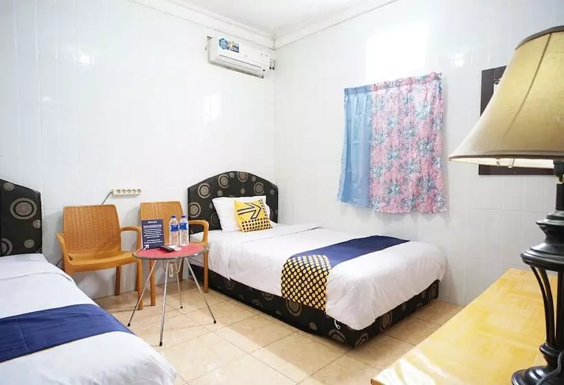 Hotelli Spot On 1854 Sepinggan Asri Syariah Guesthouse