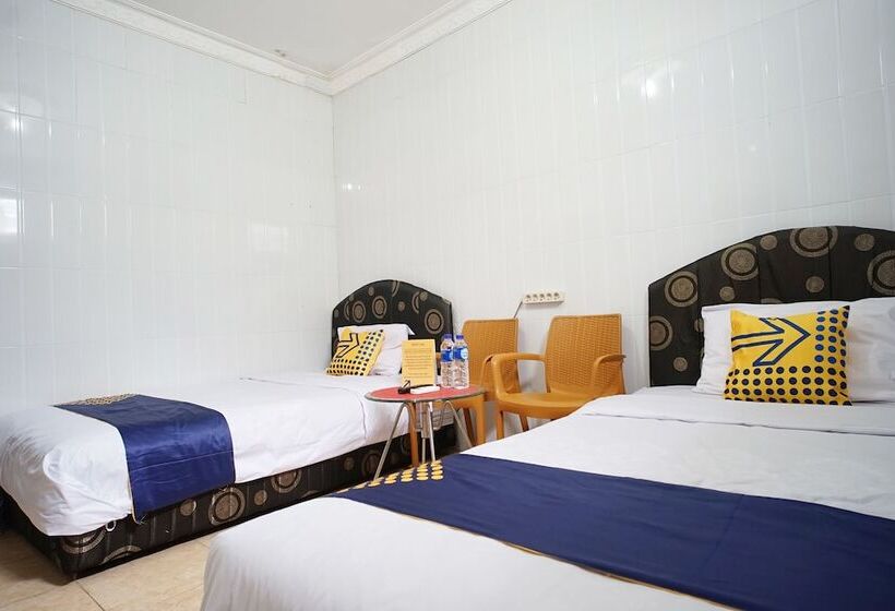 בית מלון כפרי Spot On 1854 Sepinggan Asri Syariah Guesthouse