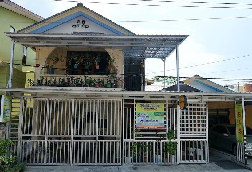 בית מלון כפרי Spot On 1854 Sepinggan Asri Syariah Guesthouse