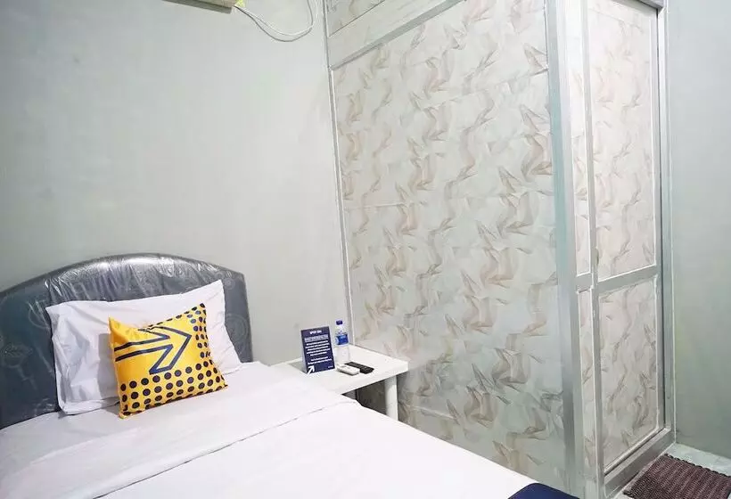 Hotelli Spot On 1854 Sepinggan Asri Syariah Guesthouse