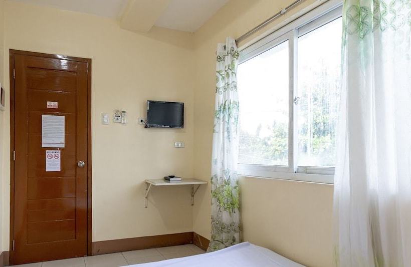 هتل Zen Rooms Traveller S Inn Dumaguete