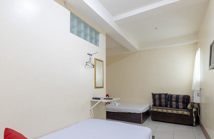 هتل Zen Rooms Traveller S Inn Dumaguete