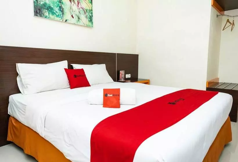 ペンション Reddoorz @ Pelita Raya Rappocini