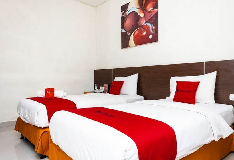 פנסיון Reddoorz @ Pelita Raya Rappocini