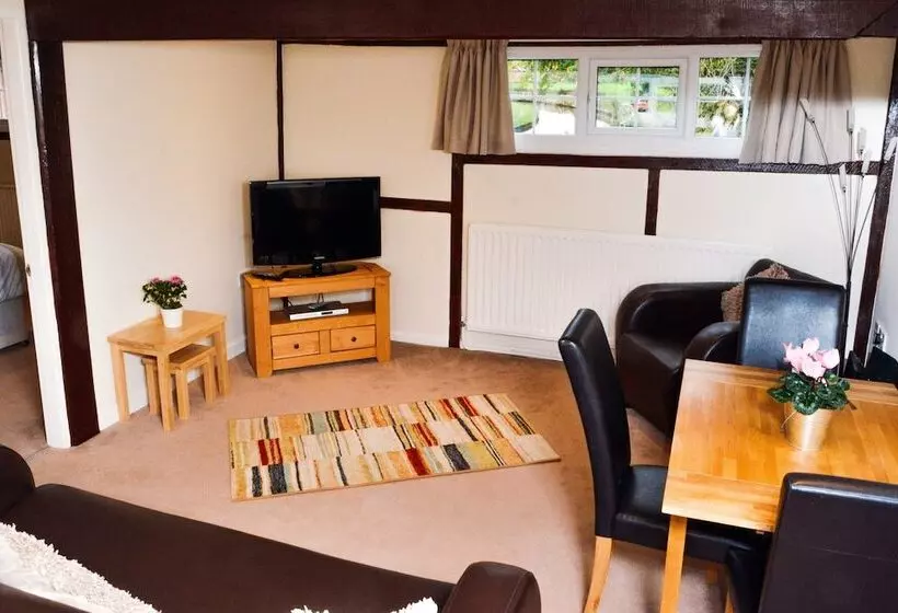 Wrenbury Mill Marina Apartments