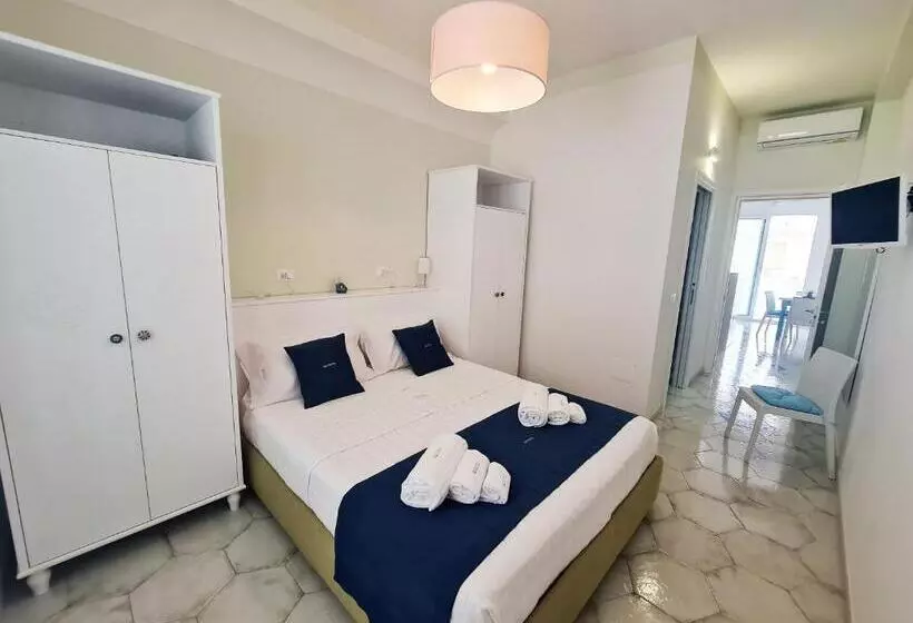 Aamiaismajoitus (B&B) Kalinifta Rooms Apartment