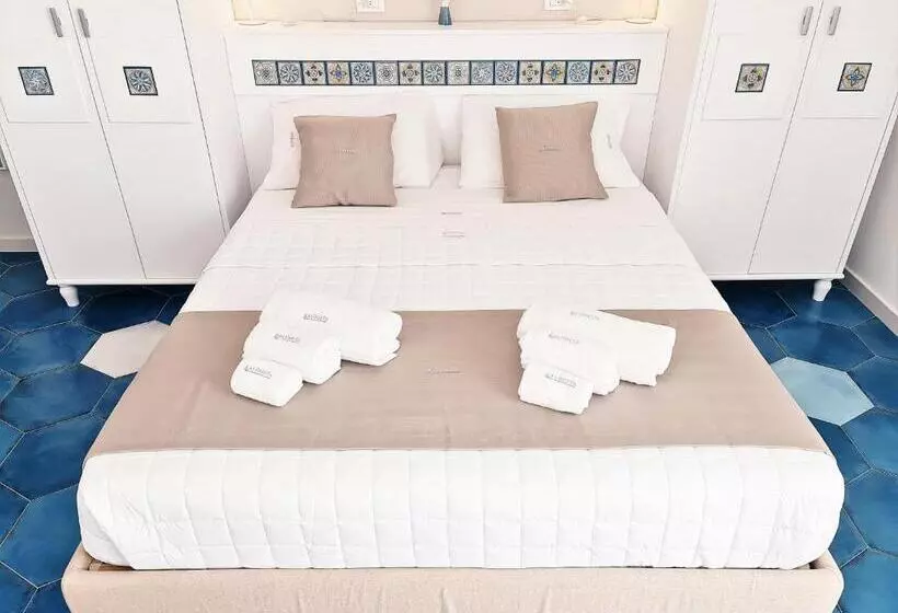 Aamiaismajoitus (B&B) Kalinifta Rooms Apartment