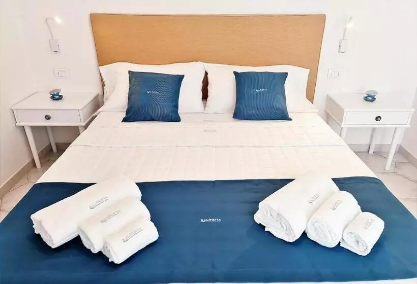 Aamiaismajoitus (B&B) Kalinifta Rooms Apartment