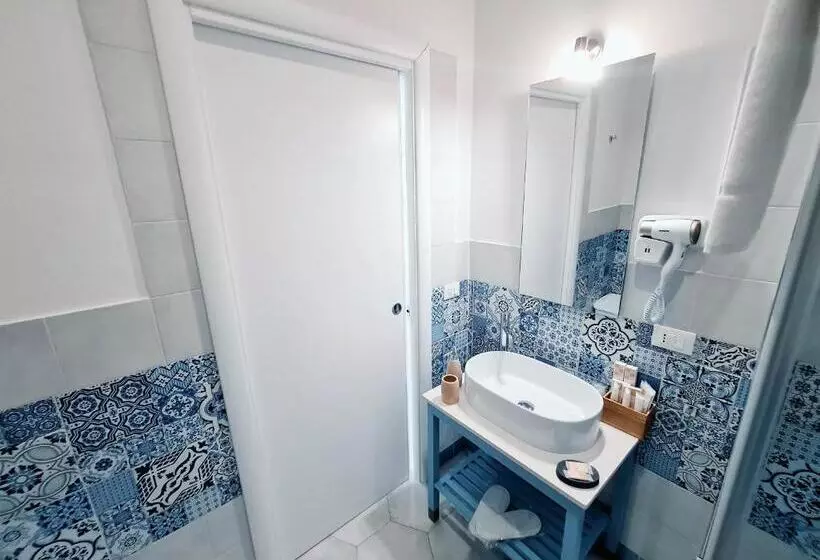 Aamiaismajoitus (B&B) Kalinifta Rooms Apartment