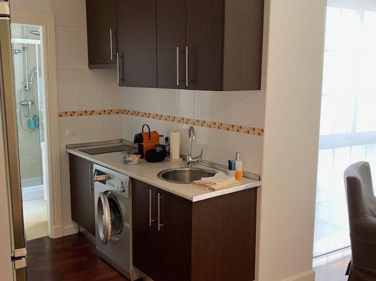 Cozy And Quiet Apartment In Town Centre