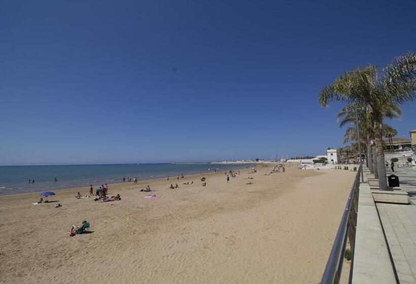 Siciliacasevacanze   Marina Domus Rooms