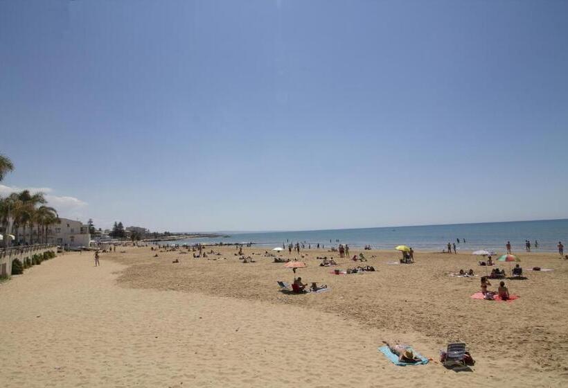 Siciliacasevacanze   Marina Domus Rooms