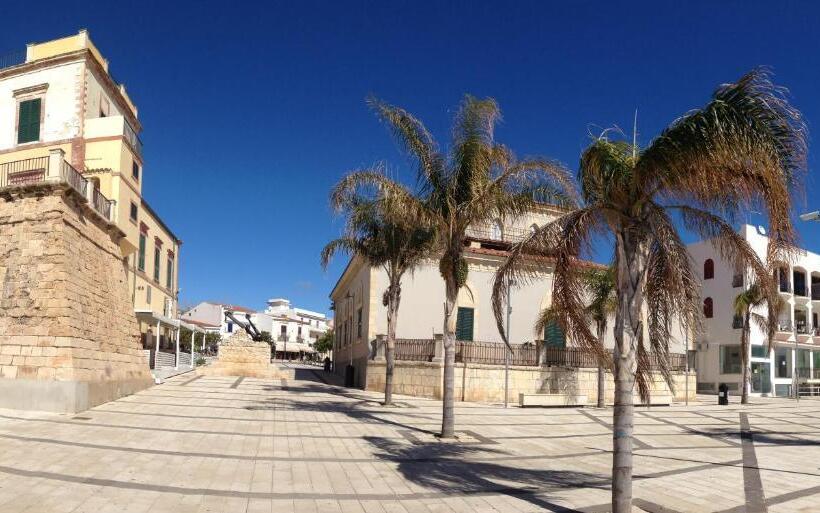 Siciliacasevacanze   Marina Domus Rooms