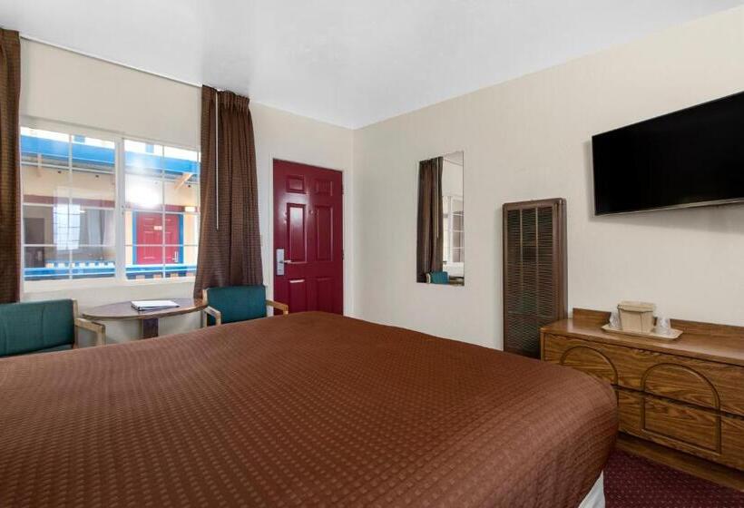 Eureka Town House Motel  Historic Old Town