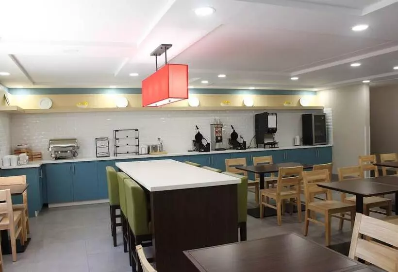 酒店 Country Inn & Suites By Radisson, Dunbar   Charleston