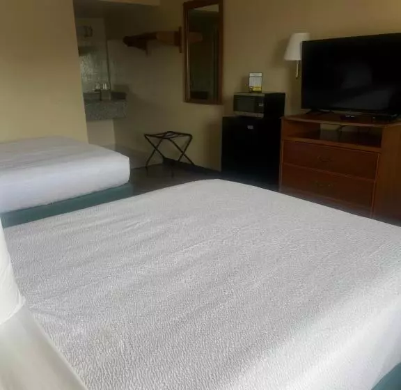 Hole Inn The Wall Hotel Fort Walton Beach Sunset Plaza Nearby Beaches & Hurlburt